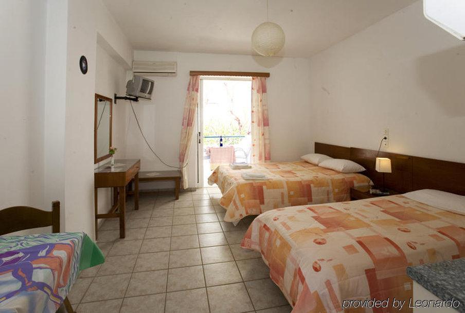 Gikas Apartments Marmari  Cameră foto